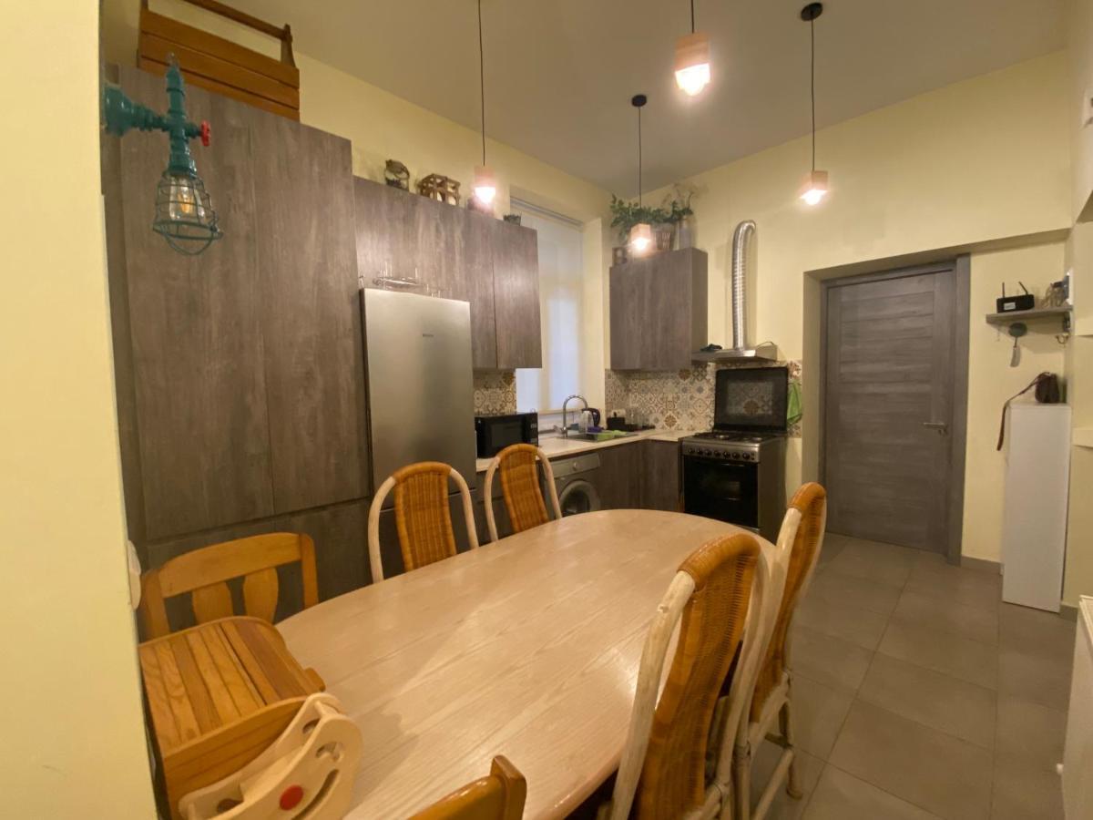 Nice Loft On Uznadze Street Тбилиси Экстерьер фото