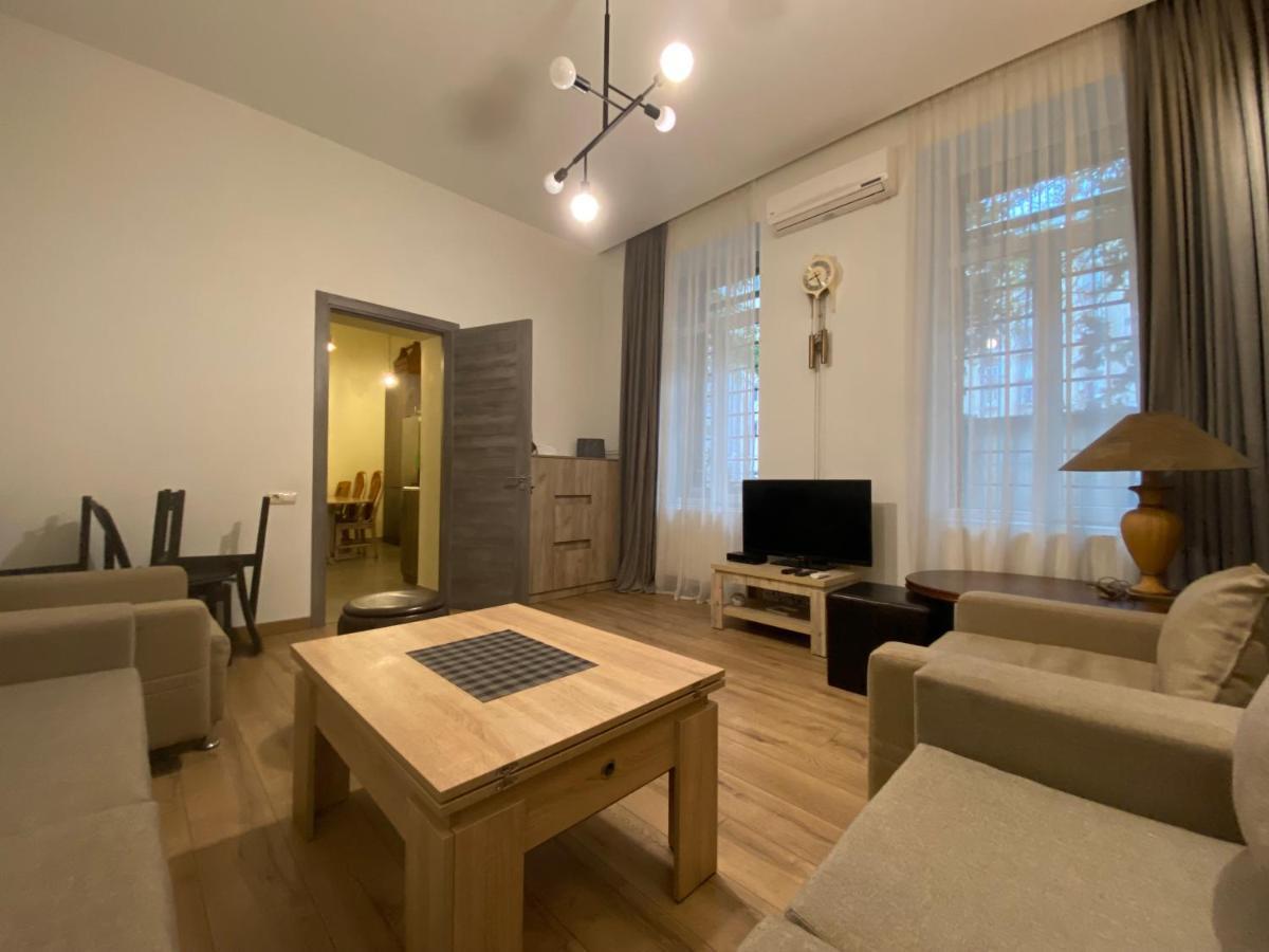 Nice Loft On Uznadze Street Тбилиси Экстерьер фото