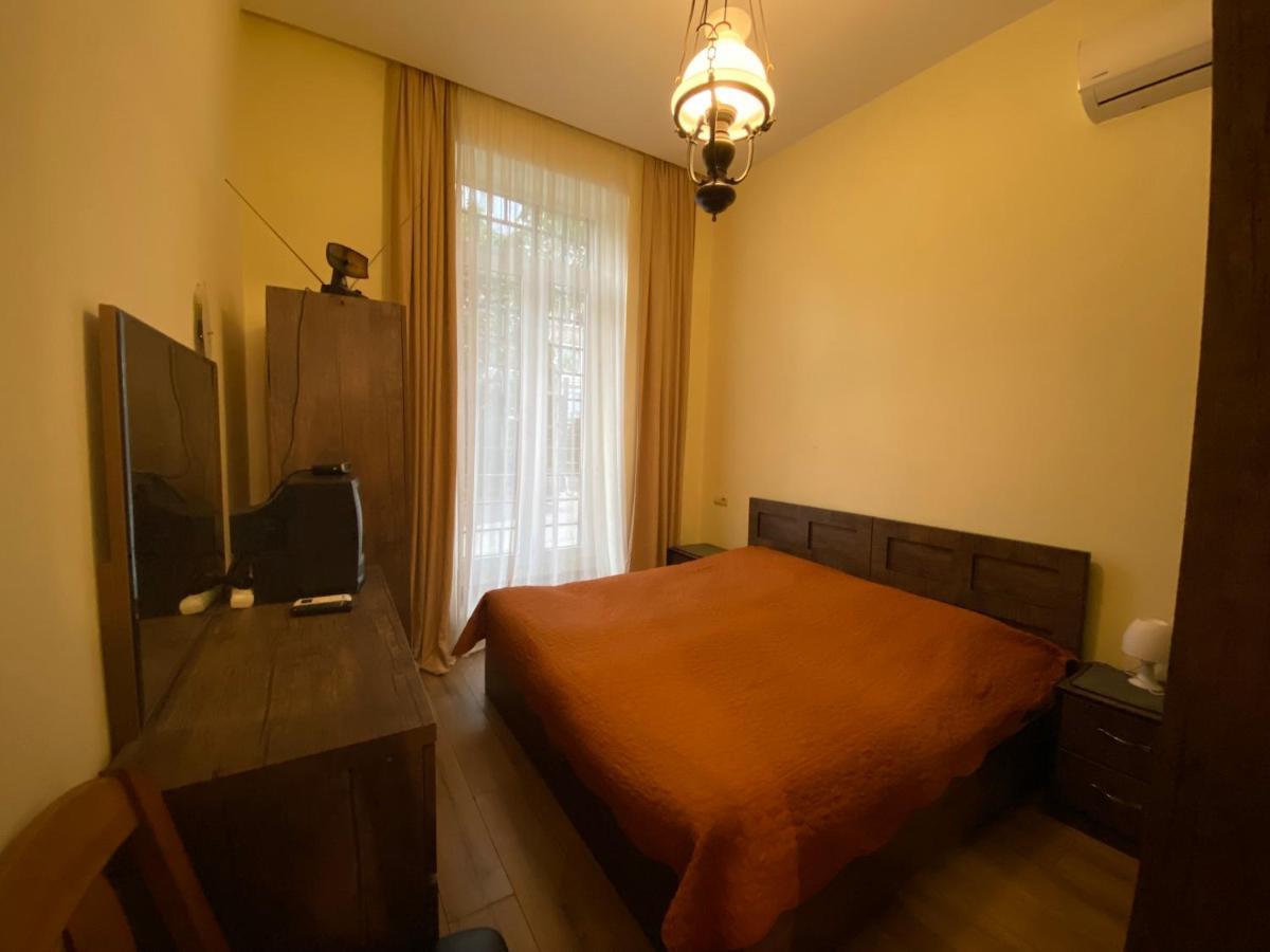 Nice Loft On Uznadze Street Тбилиси Экстерьер фото